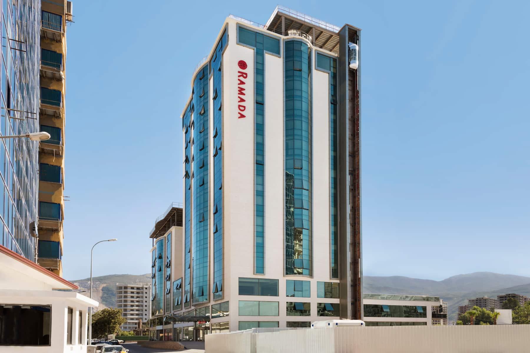 华美达伊斯肯德伦酒店 İskenderun 外观 照片