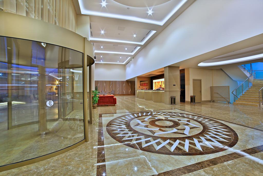 华美达伊斯肯德伦酒店 İskenderun 外观 照片